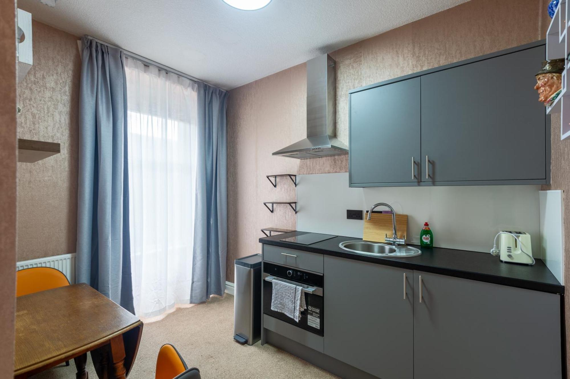The Ambleside Apartments - Self Catering With Private Kitchen - Best For Location Esterno foto