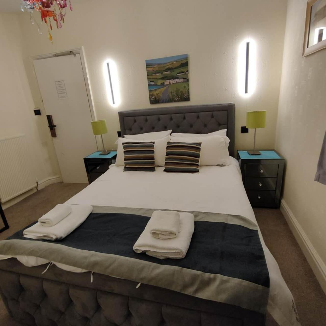 The Ambleside Apartments - Self Catering With Private Kitchen - Best For Location Esterno foto